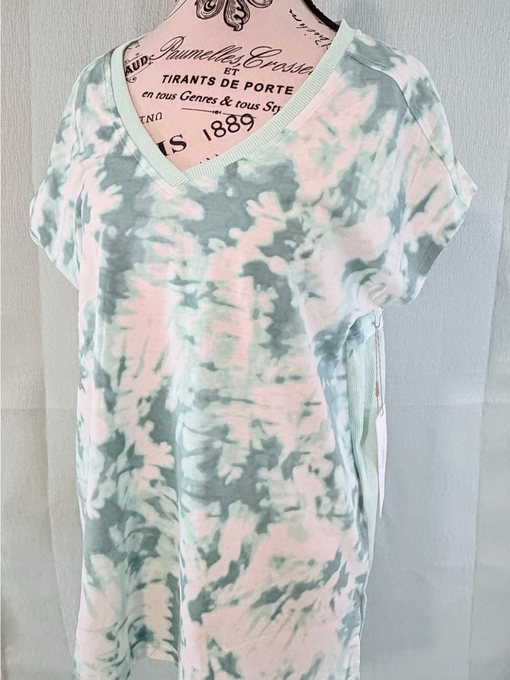 💕 NWT LuLaRoe Gabby V-Neck Rib Mix Tee